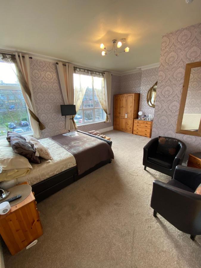 Bed and Breakfast The Fairmile Литам-Сент-Эннс Экстерьер фото